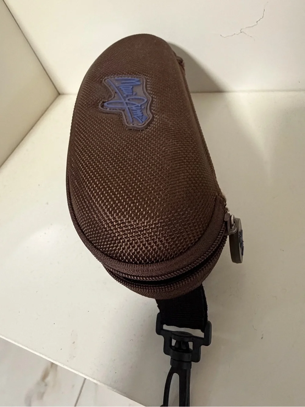 Maui Jim Brown Compact Travel Hard Case w/ Zip & Maui Jim Sunglasses